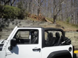 
										2014 Jeep Wrangler Sport S full									