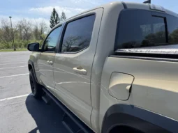 
										2020 Toyota Tacoma TRD Off-Road Double Cab 4×4 V6 6-Speed full									