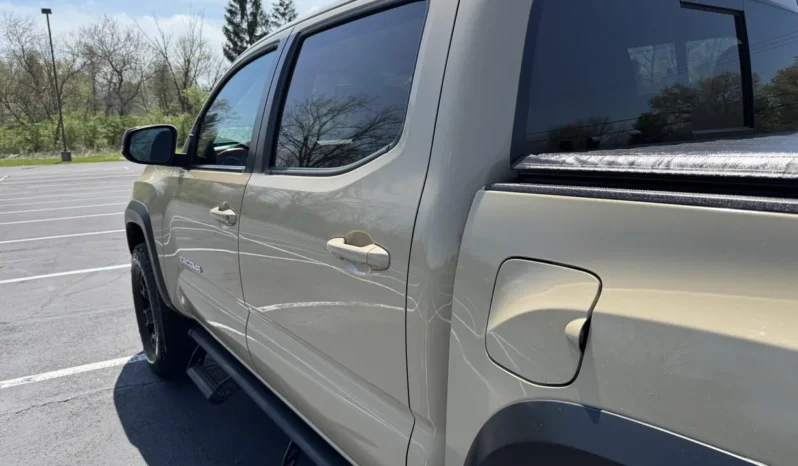 
								2020 Toyota Tacoma TRD Off-Road Double Cab 4×4 V6 6-Speed full									