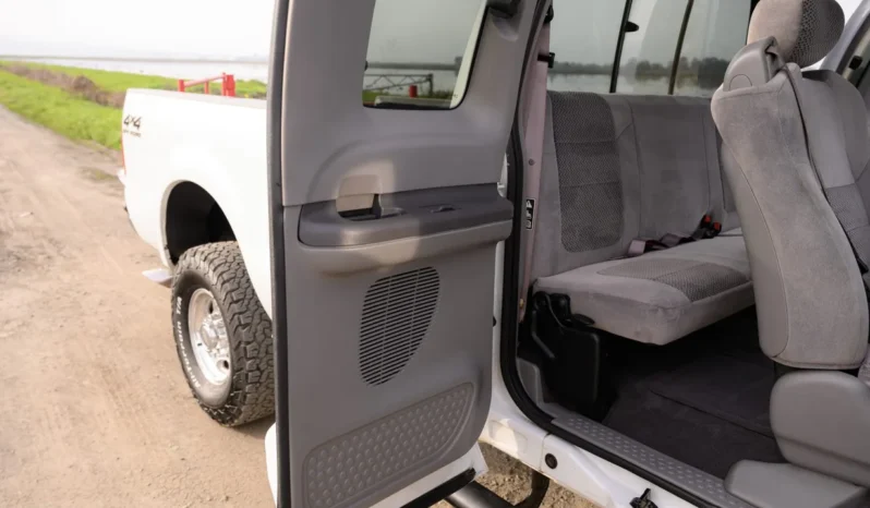 
								2001 Ford F-350 Super Duty XLT SuperCab Power Stroke 4×4 6-Speed full									