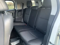 
										2012 Toyota FJ Cruiser full									