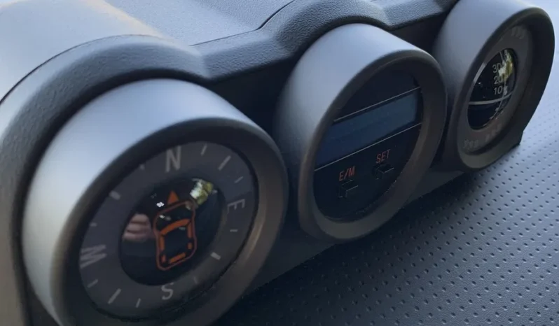 
								2014 Toyota FJ Cruiser full									