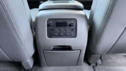 
										2004 Chevrolet Suburban 2500 LT 8.1L 4×4 full									