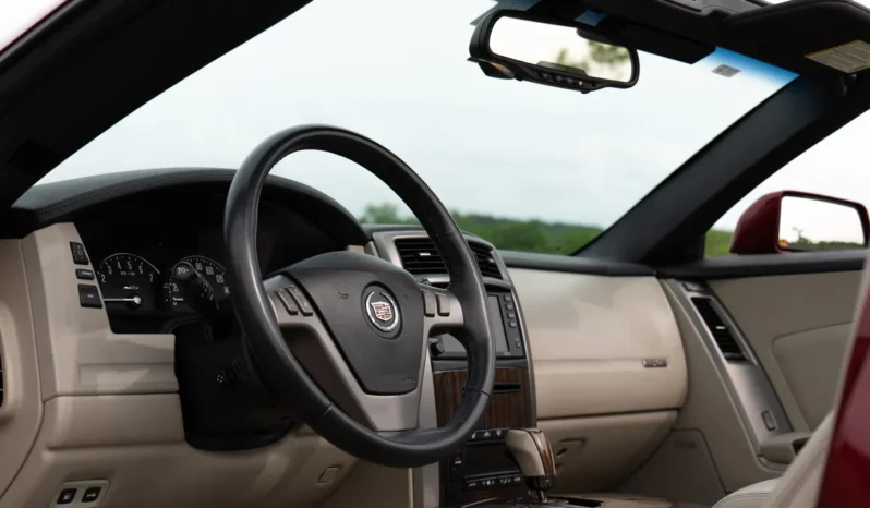 
								2006 Cadillac XLR-V Supercharged full									