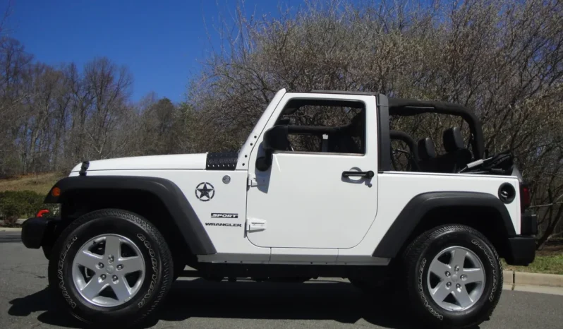 
								2014 Jeep Wrangler Sport S full									