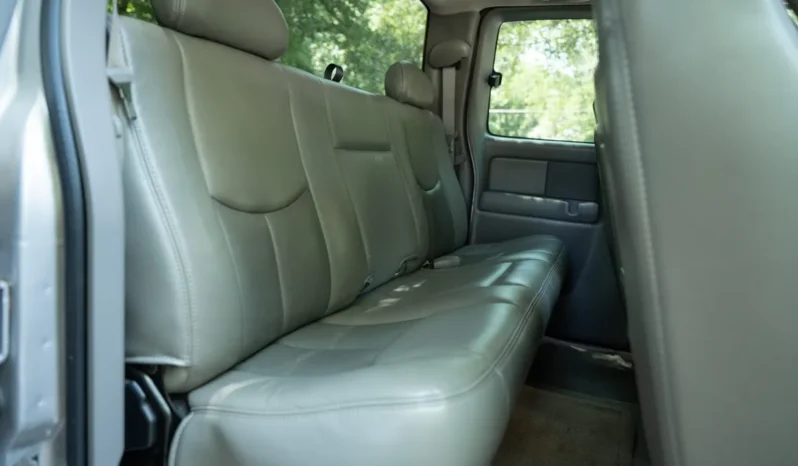 
								2004 GMC Sierra 1500 Denali Extended Cab full									