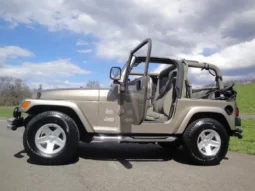 
										2004 Jeep Wrangler Sahara full									