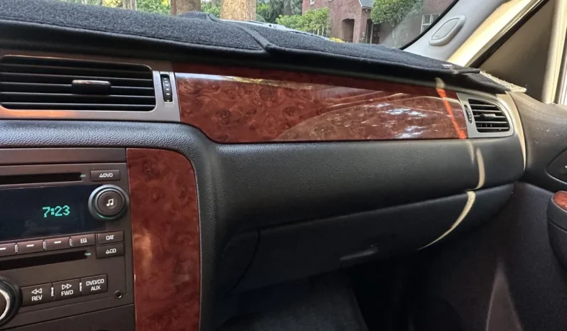 
								2010 Chevrolet Tahoe LT 4×4 full									