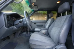 
										1999 Toyota Tacoma SR5 XtraCab V6 4×4 full									