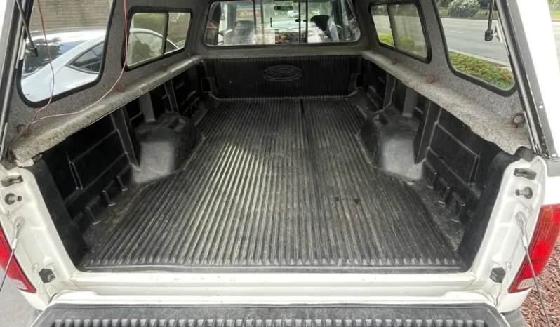 
								2002 Ford F-250 Super Duty XLT SuperCab 4×4 full									
