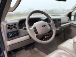 
										2004 Ford F-350 Super Duty Lariat Crew Cab Power Stroke 4×4 Dually full									