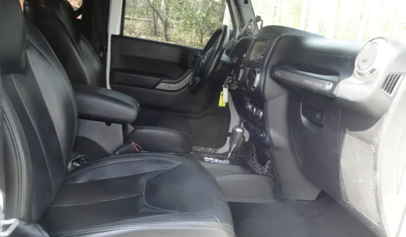 
								2014 Jeep Wrangler Sport S full									