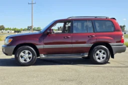 
										2001 Toyota Land Cruiser UZJ100 full									