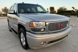 
										2004 GMC Yukon Denali 1500 Luxury full									
