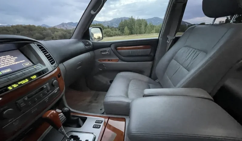
								2004 Lexus LX470 full									