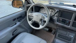
										2005 GMC Yukon XL Denali GMT800 full									
