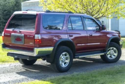 
										1999 Toyota 4Runner SR5 full									
