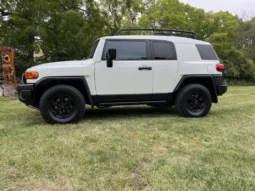 
										2008 Toyota FJ Cruiser Trail Teams Special Edition full									