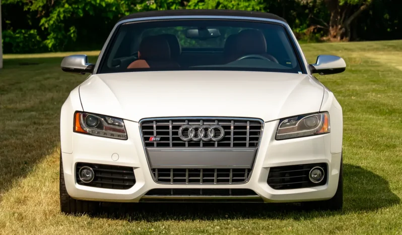 
								2011 Audi S5 Cabriolet Quattro Prestige full									