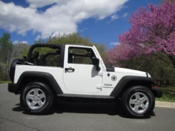 
										2014 Jeep Wrangler Sport S full									