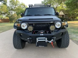 
										2014 Toyota FJ Cruiser full									