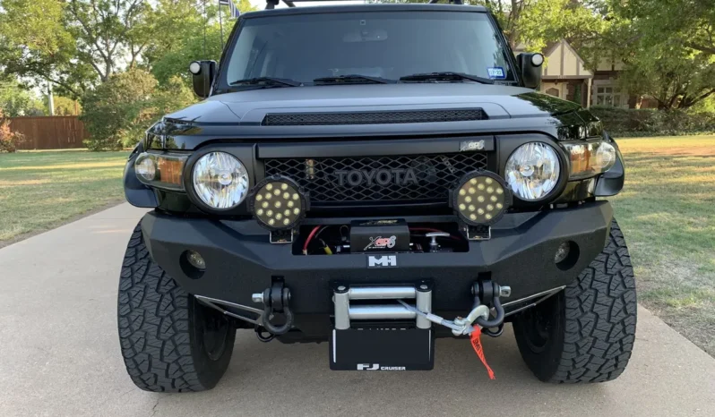 
								2014 Toyota FJ Cruiser full									