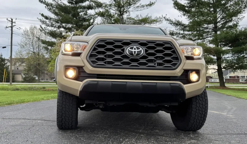 
								2020 Toyota Tacoma TRD Off-Road Double Cab 4×4 V6 6-Speed full									