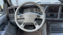 
										2005 GMC Yukon XL Denali GMT800 full									