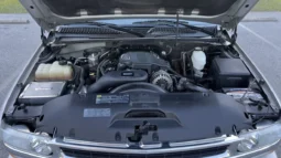 
										2004 Chevrolet Suburban 2500 LT 8.1L 4×4 full									