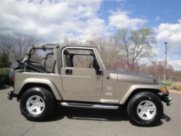 
										2004 Jeep Wrangler Sahara full									