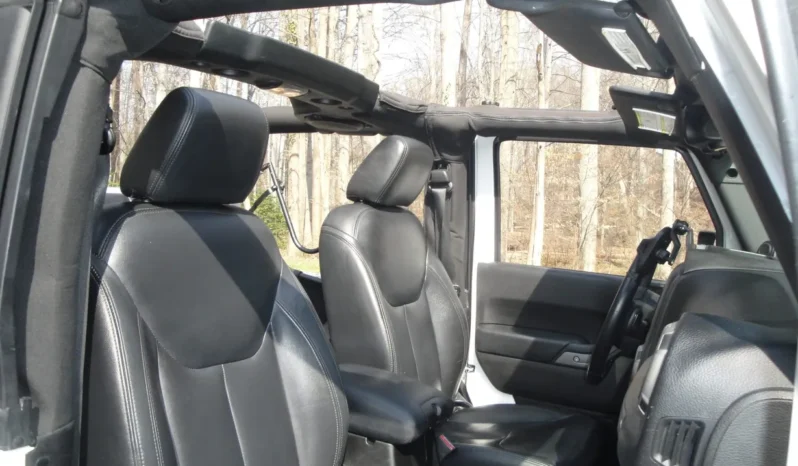 
								2014 Jeep Wrangler Sport S full									
