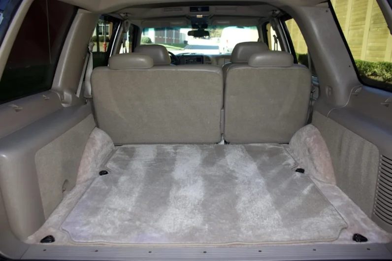 
								1999 Chevrolet Tahoe LT full									