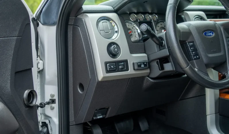 
								2010 Ford F-150 Lariat SuperCrew 4×4 full									