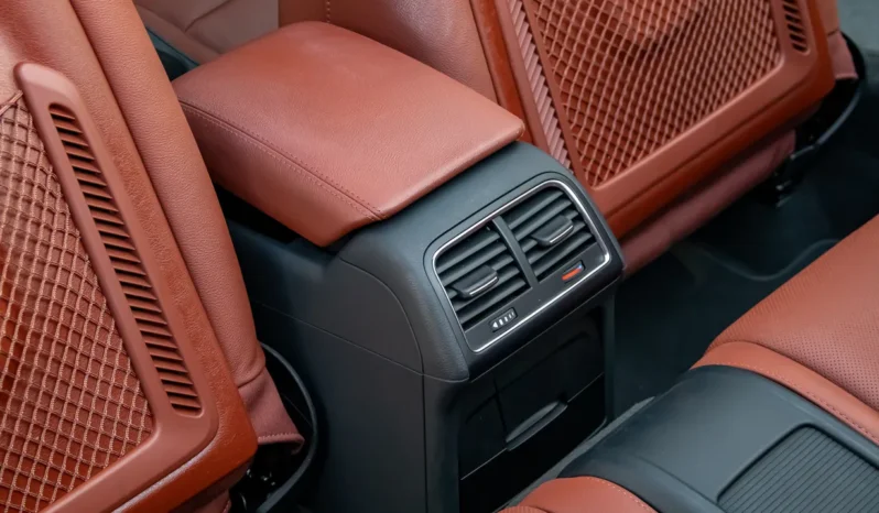 
								2011 Audi S5 Cabriolet Quattro Prestige full									