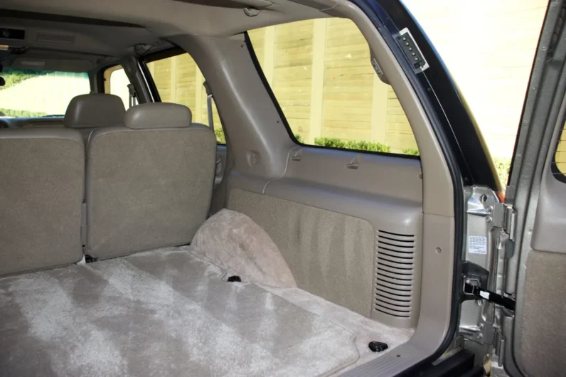 
								1999 Chevrolet Tahoe LT full									