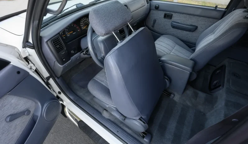 
								1999 Toyota Tacoma SR5 XtraCab V6 4×4 full									