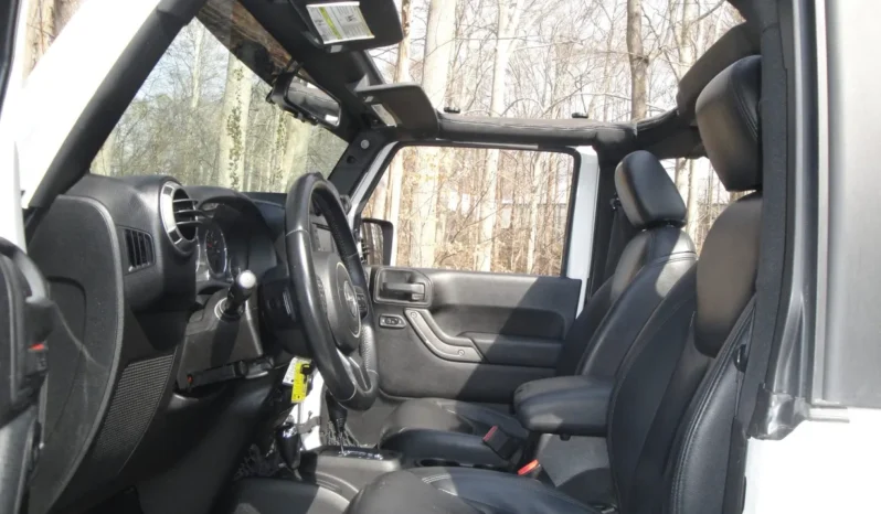 
								2014 Jeep Wrangler Sport S full									