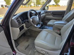
										2001 Toyota Land Cruiser UZJ100 full									