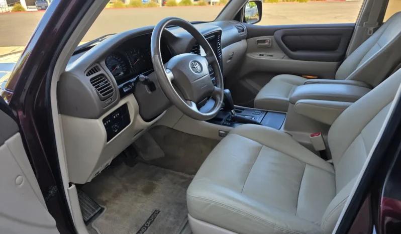 
								2001 Toyota Land Cruiser UZJ100 full									