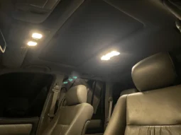 
										2003 Toyota Land Cruiser UZJ100 full									