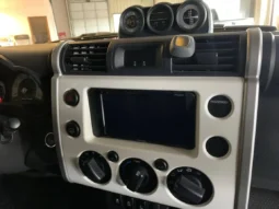 
										2012 Toyota FJ Cruiser full									