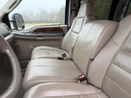 
										2004 Ford F-350 Super Duty Lariat Crew Cab Power Stroke 4×4 Dually full									