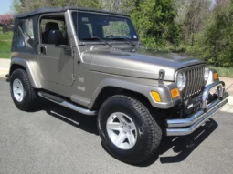 
										2004 Jeep Wrangler Sahara full									