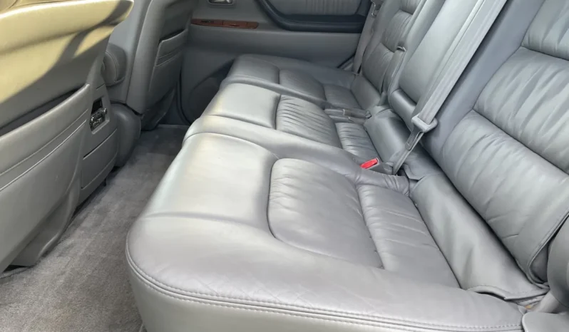 
								2004 Lexus LX470 full									