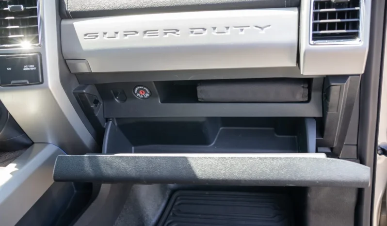 
								2018 Ford F-450 Super Duty Lariat Crew Cab Power Stroke Dually 4×4 Flatbed full									