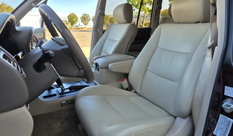 
								2001 Toyota Land Cruiser UZJ100 full									