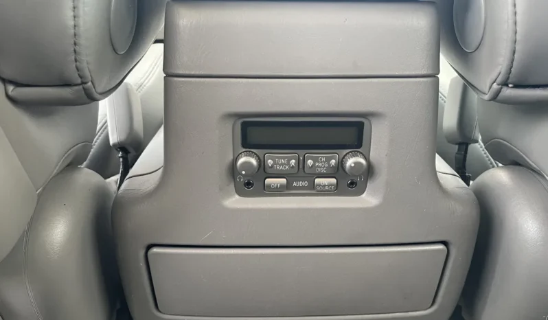 
								2004 Lexus LX470 full									