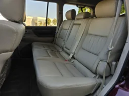 
										2001 Toyota Land Cruiser UZJ100 full									