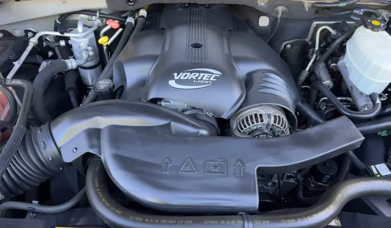 
								2005 GMC Yukon XL Denali GMT800 full									