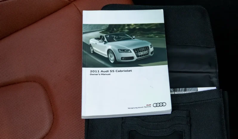 
								2011 Audi S5 Cabriolet Quattro Prestige full									